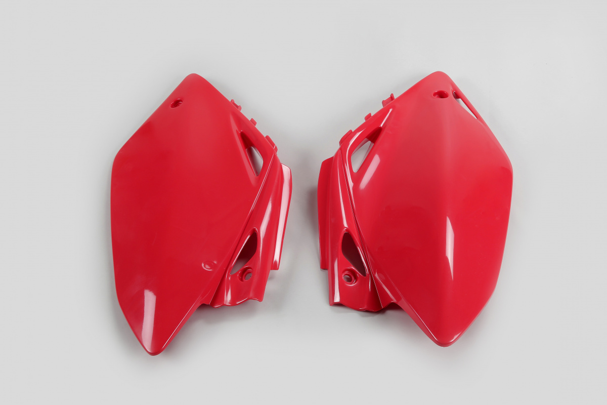 Side panels - red 070 - Honda - REPLICA PLASTICS - HO03656-070 - UFO Plast